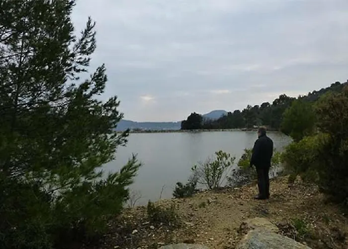 De La Bayorre * Hyères